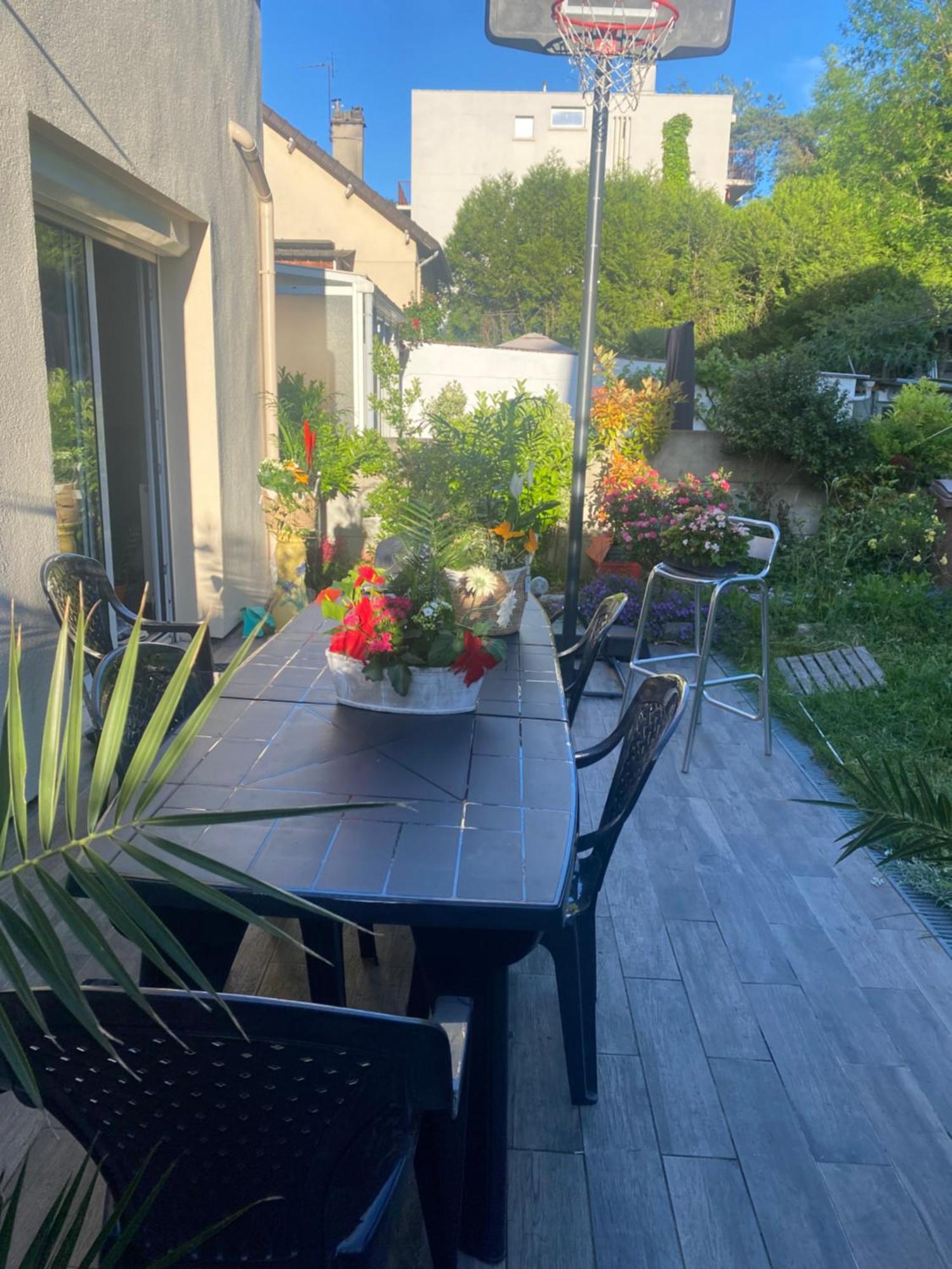 Maison Au Calme 2 Homestay